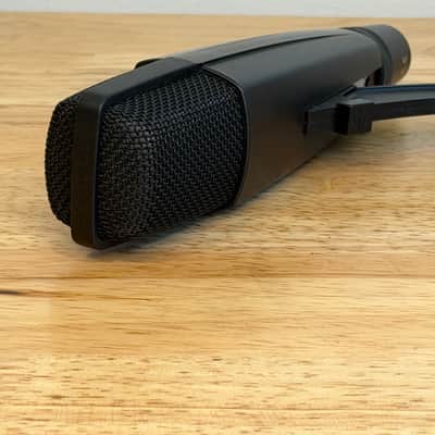 Sennheiser MD 421 II Cardioid Dynamic Microphone 2002 - Present - Black image 3