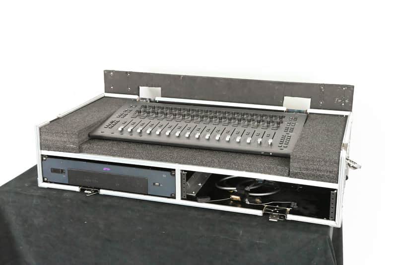 AVID S3 16-Fader Control Surface w/ E3 Engine and Road Case CG013BE