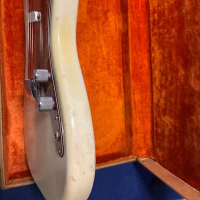 Fender Musicmaster with Rosewood Fretboard 1961 - 1964 - Olympic White image 16