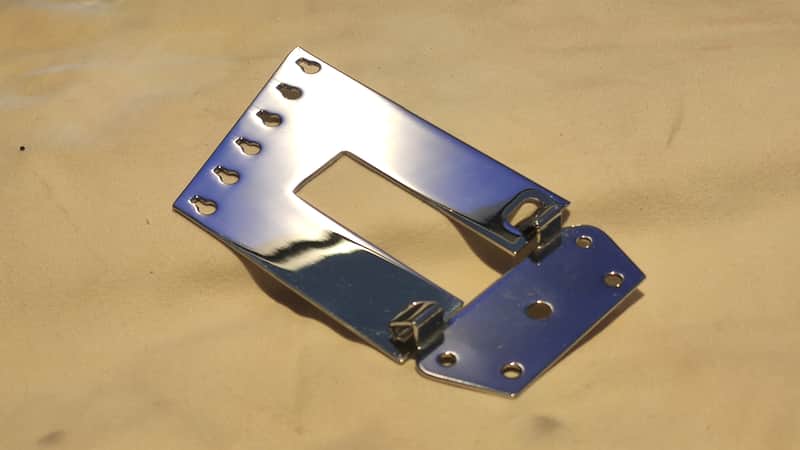 Rickenbacker Vintage-style trapez tailpiece (#01121) + bracket (#01122) for 6 and 12 string models image 1