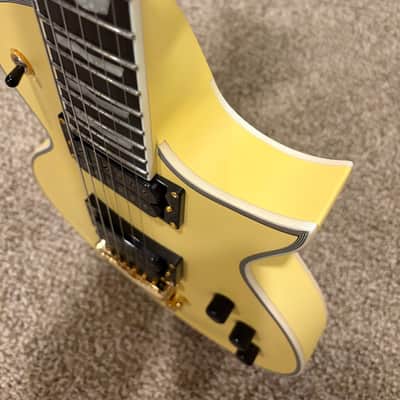 ESP LTD EC-1000T CTM 2022 - Present - Vintage Gold Satin image 10