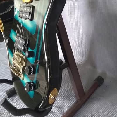 Kramer Pacer 1982 Black/Blue Pipes/Maple image 7