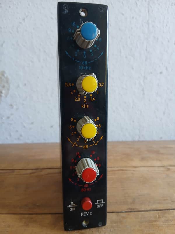 Neumann PEVc 1960-1970 - Black image 1