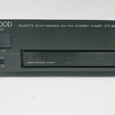KENWOOD KT-880 QUARTZ SYNTHESIZER NATURAL SOUND AM/FM STEREO TUNER - Working image 2