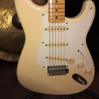 Fernandes-1980's-Limited Edition- Electric Guitar  - Cream image 2