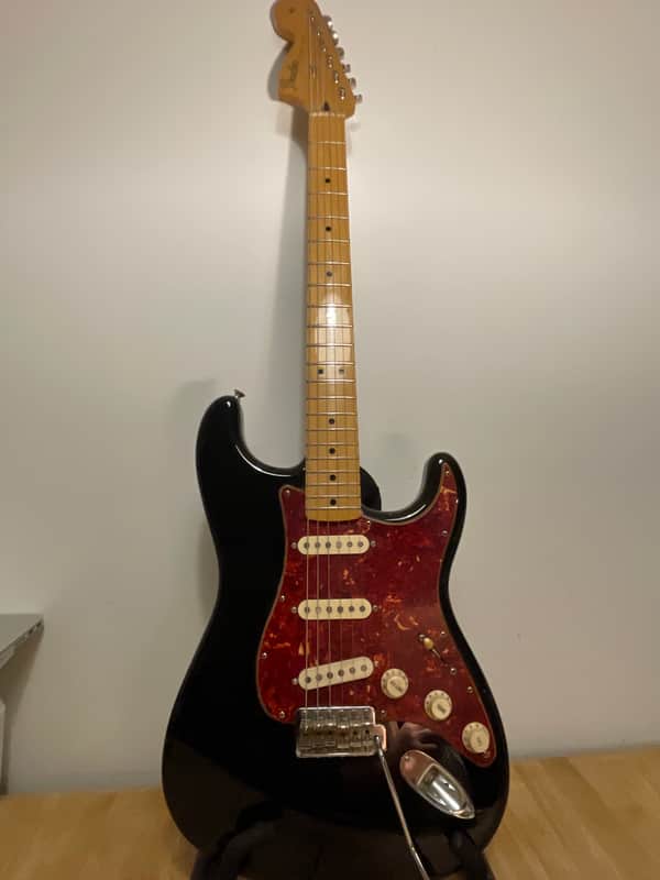 Fender Jimi Hendrix Artist Series Signature Stratocaster 2016 - 2018 - Black