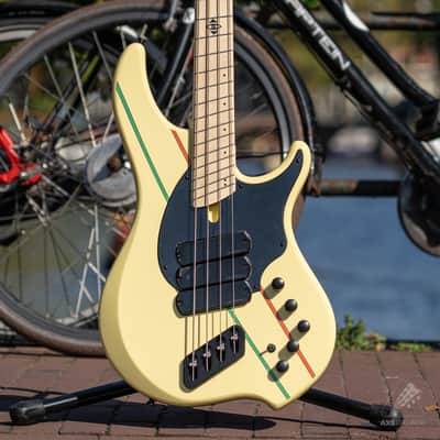 Dingwall JT3 4-String John Taylor Signature – Primrose image 2