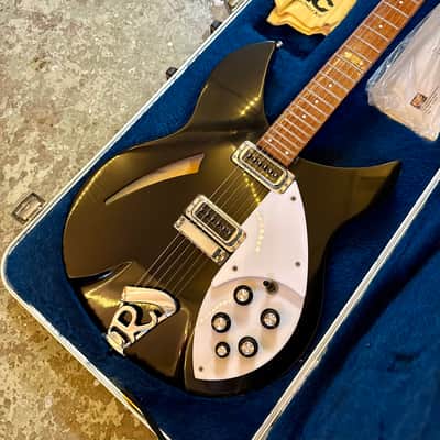 Rickenbacker 330 guitar 2001 - Jetglo original vintage USA image 5