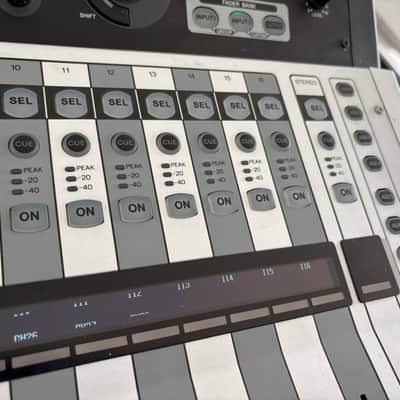 Yamaha TF1 40 Input Digital Mixing Console 2015 - Present - Grey / Black image 7