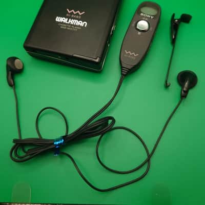 😮 Professionally Restored SONY WM-WX777 cassette walkman W Working Receiver image 9