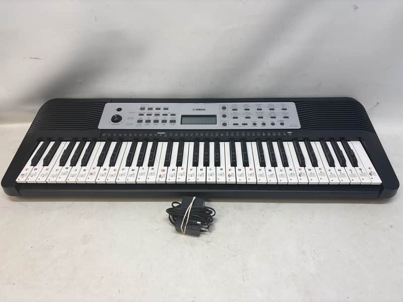 Yamaha YPT270 61-Key Portable Keyboard With Power Adapter image 1
