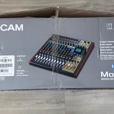 TASCAM Model 16 Multitrack Recorder / Mixer / Audio Interface 2019 - Present - Black with Wood Cheeks image 9