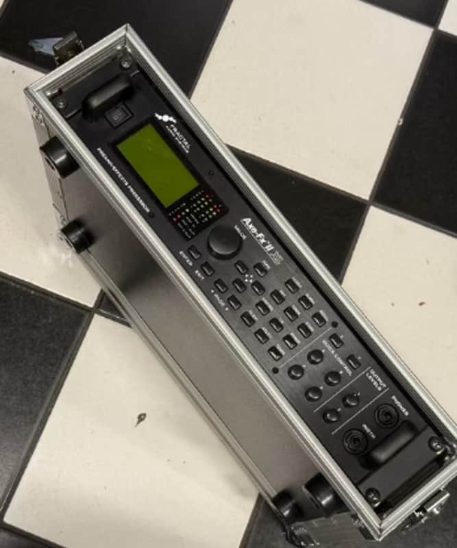 Fractal Audio Axe-FX II XL+ with Controller MFC 101 MARK III + ROAD READY CASE 2U + MFC 101 EXTENSION FOOTSWITCHFX UNITS RAC12 + image 1
