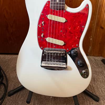 Fender Mustang (Kurt Cobain-style)