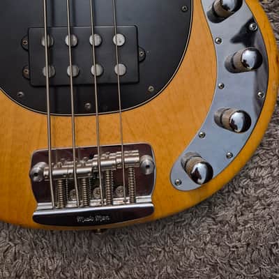 Ernie Ball Music Man StingRay 4 H with Maple Fretboard 1991 - 1998 - Natural image 8