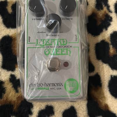 Electro-Harmonix / JHS Nano Lizard Queen Octave Fuzz 2023 - Present - Silver / Green image 3