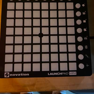 Novation Launchpad Mini MkII
