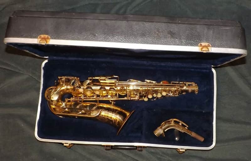 Conn Director Alto Saxophone, USA, Good Condition with case neck mouthpiece image 1
