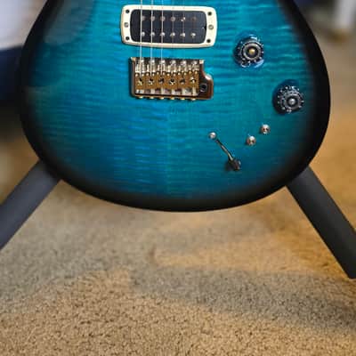 PRS Modern Eagle V 2024 - Carroll Blue Wrap Smokeburst image 1