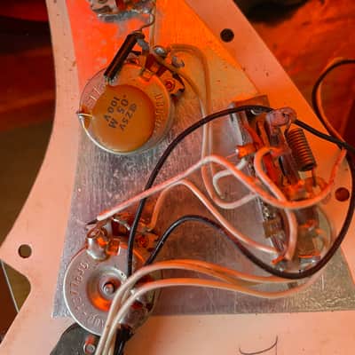 1976 Fender Stratocaster with 3-Bolt Neck, Maple Fretboard - Sunburst image 24