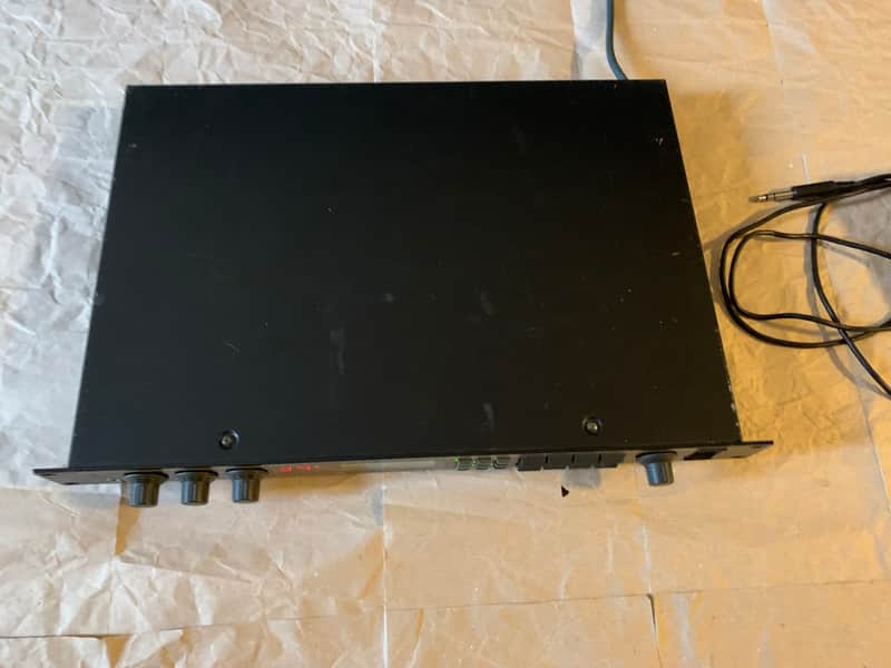Yamaha FX-770 Guitar Effect Processor 90s with two FC7 Expression Yamaha FX-770 Guitar Effect Processor 90s with two FC7 Expression