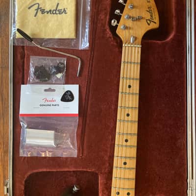 Fender Stratocaster with Maple Fretboard 1978 - 1981 - Sunburst image 3