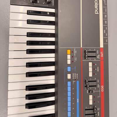 Roland Juno-106 61-Key Programmable Polyphonic Synthesizer 1984 - 1985 - Black image 2
