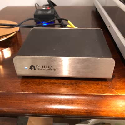 UTurn Audio Orbit Custom Turntable with Ortofon 2M Blue Cartridge and Preamp image 7