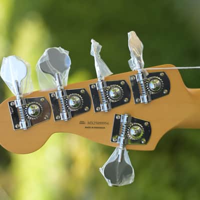 Fender Player II Modified Active Jazz Bass® V - 3-Color Sunburst image 6