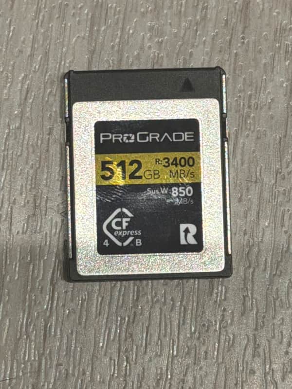 Gold ProGrade CF Express B 512GB image 1
