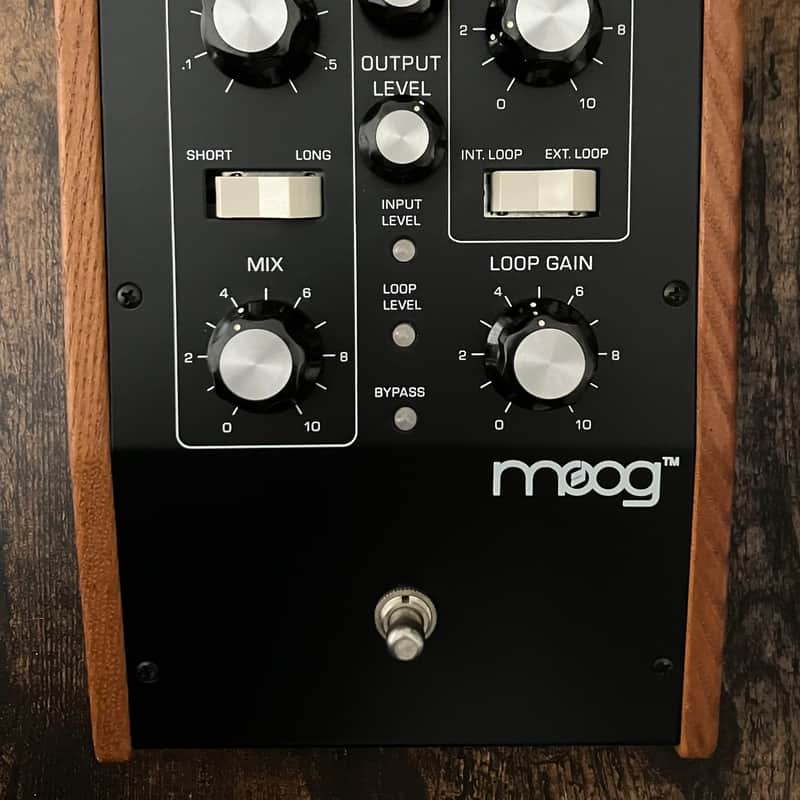 Moog MF-104Z Moogerfooger Analog Delay Black