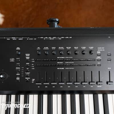 Korg Kronos 2 88-Key Digital Synthesizer Workstation image 7