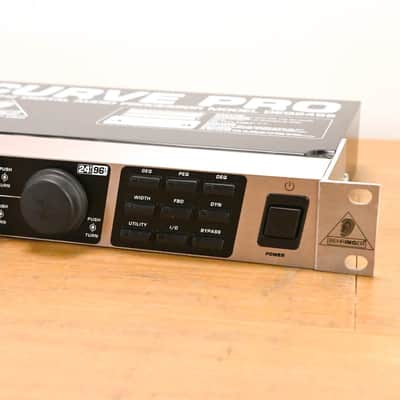 Behringer Ultracurve Pro DEQ2496 Equalizer and Mastering Processor CG01Y4E image 2