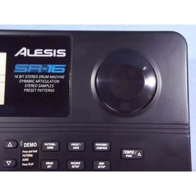 Alesis SR-16 Drum Machine (16 BIT) image 4