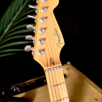 Fender Stratocaster Plus Deluxe Blue Burst W/Case image 8