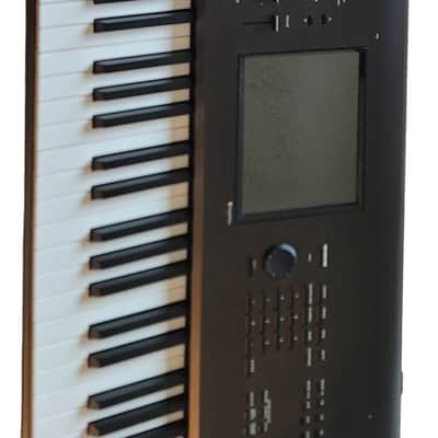 Korg Kronos X 73 Music Workstation Keyboard