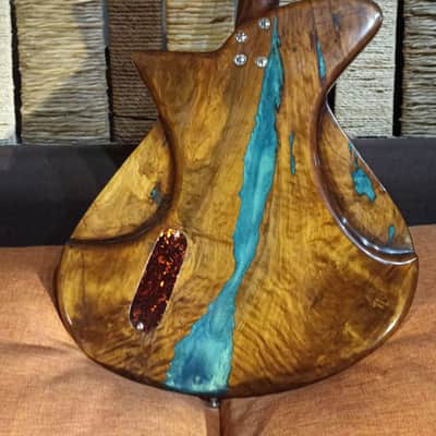PeaceQ Custom Deluxe Goldfoil Olive Burl image 6