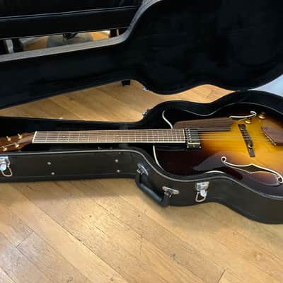 Eastman AR403CE-SB Single Cutaway Hollow-Body Archtop 2010s - Sunburst w/ Hardshell Case image 2