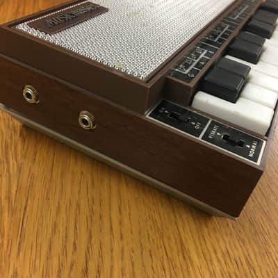 Musicmaster AM100 Vintage Mini Organ Stylophone Synth Reto Synthesizer Keyboard image 5