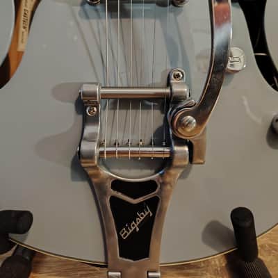 Gretsch G5127 Electromatic Guitar and Hard Case image 5