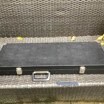 Hohner  Left hand Lefty Handed / G3 T Tremolo Headless Guitar Licensed by Steinberger - Black image 19
