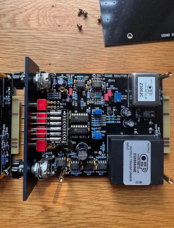 Sound Skulptor LA502