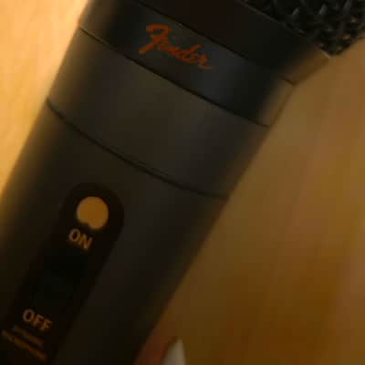 Fender P-51 Dynamic Vocal Microphone – XLR – On/Off Switch image 5