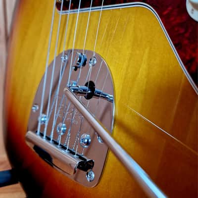 Fender Made in Japan Traditional 60´s Jazzmaster HH Limited Run, 3-Color Sunburst, Bj.2023 image 7
