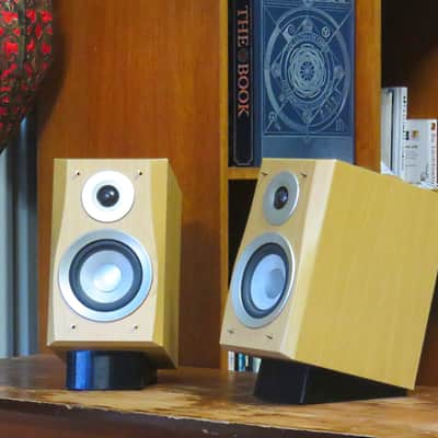 DENON USC-M30 Bookshelf 2-Way 100 Watt Speakers image 4