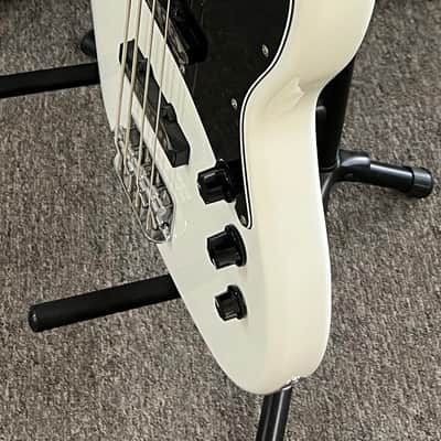 Cort GB54JJ OW 4-String Bass Guitar 2018 - Olympic White with Soft Case image 6