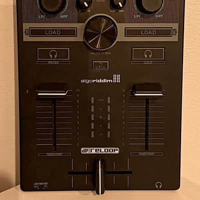 Reloop Mixtour Portable DJ Controller/Audio Interface 2010s - Black image 1