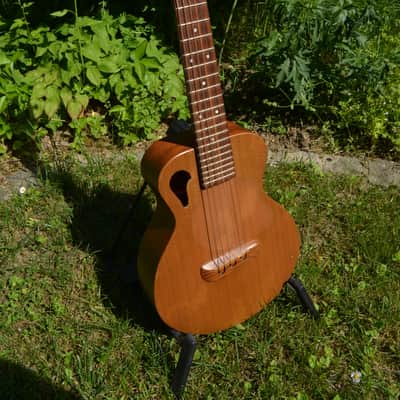 Tacoma Papoose 1997 natural w / factory installed transducer & original gig bag w / video image 2
