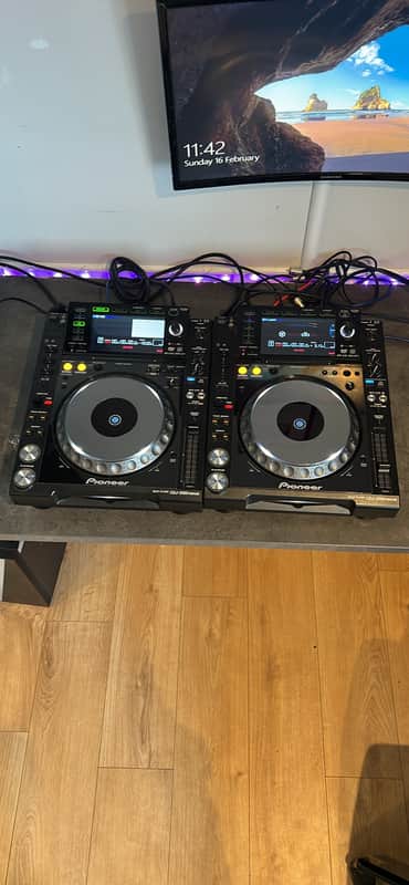 Pioneer CDJ-2000 Nexus 2010s - Black image 1