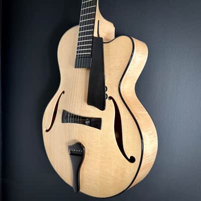 2025 Wald 17-inch Archtop - Brand New - Custom TRM Build Bild 7